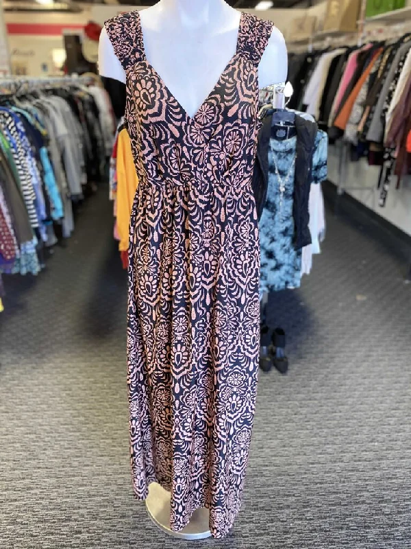 Attention maxi dress XL Stylish V-Neck Maxi Dress