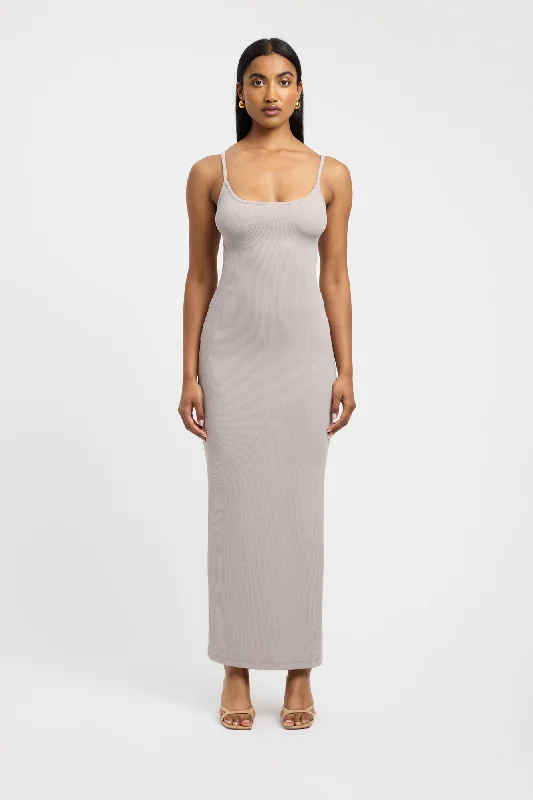 Lisa Maxi Dress Comfortable Maxi Dress with Slits