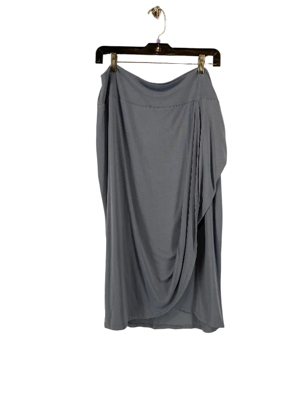 Blue Athletic Skirt Athleta, Size L velvet skirt glossy