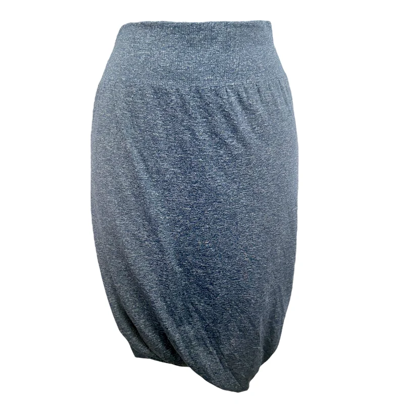 Boulevard Bliss Skirt Lululemon, Size S velvet skirt luxurious