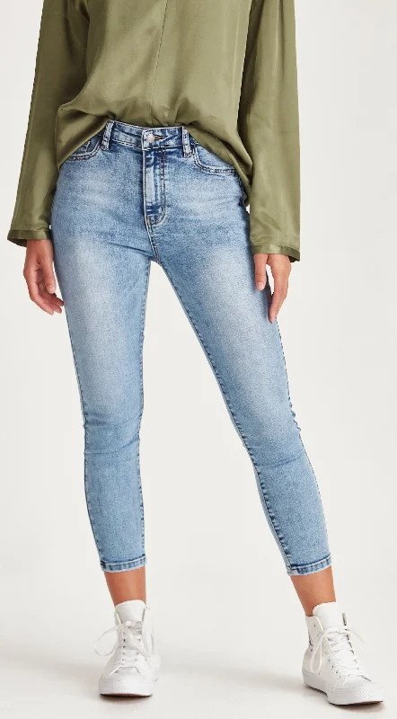 Junkfood Jeans Grace Short Stuff Jean Blue Comfortable Zip-Up Skinny Jeans